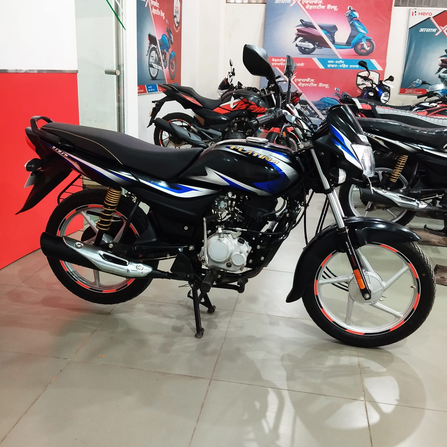 Bajaj Platina<br>Blue